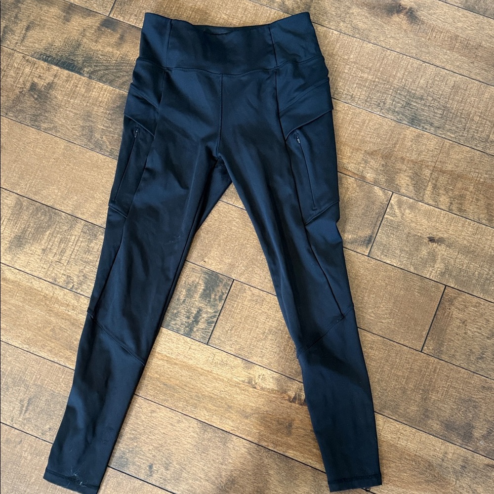 CALIA Black High-Waist Athletic Leggings with Side Zip Pockets and ankles